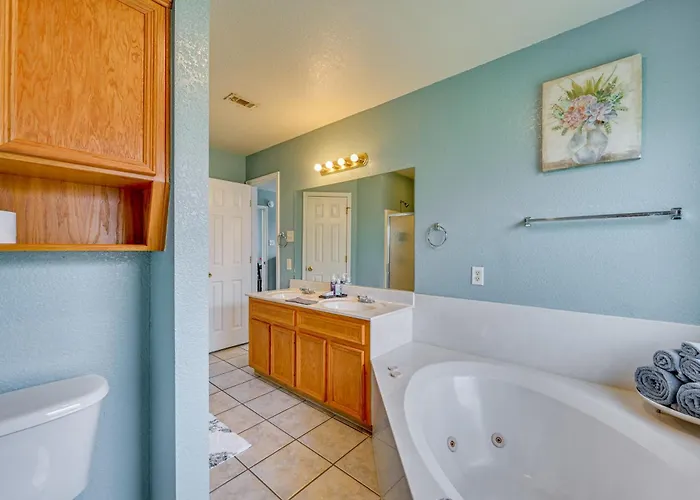 8 Mi To Hood! Family W/ Patio & Yard Holiday home